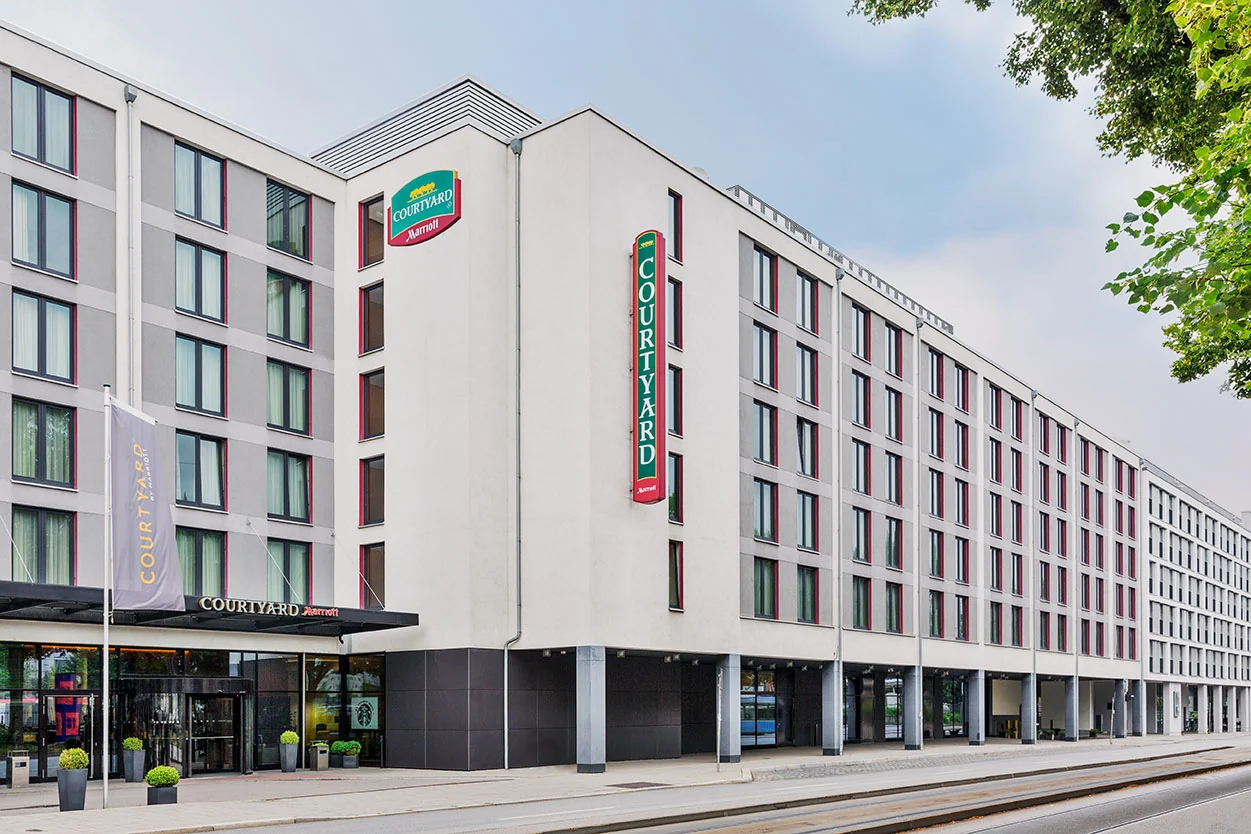 Courtyard by Marriott München – Außenansicht des Seminarhotels